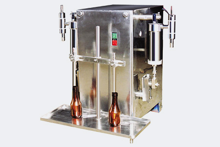 22-syrup-filling-machine